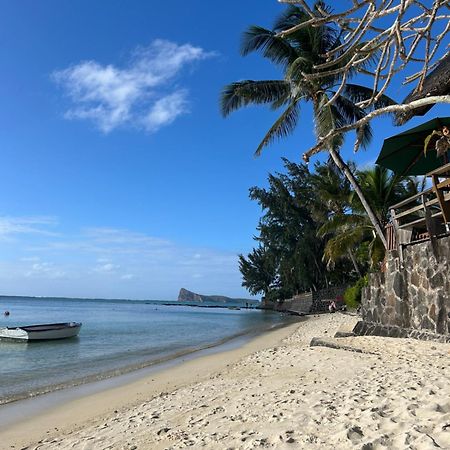 Coastal View Apartments Grand Baie Bagian luar foto
