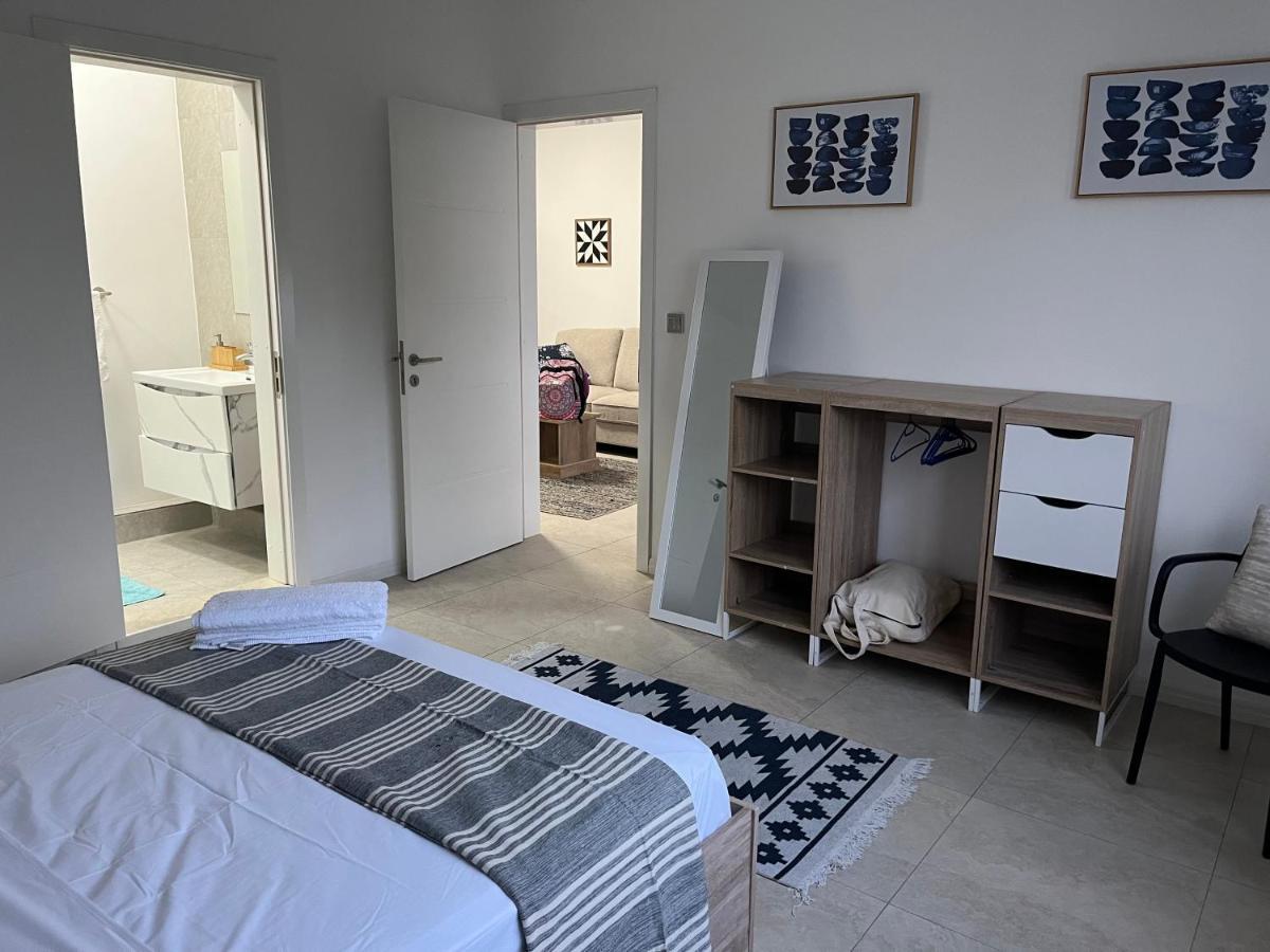 Coastal View Apartments Grand Baie Bagian luar foto
