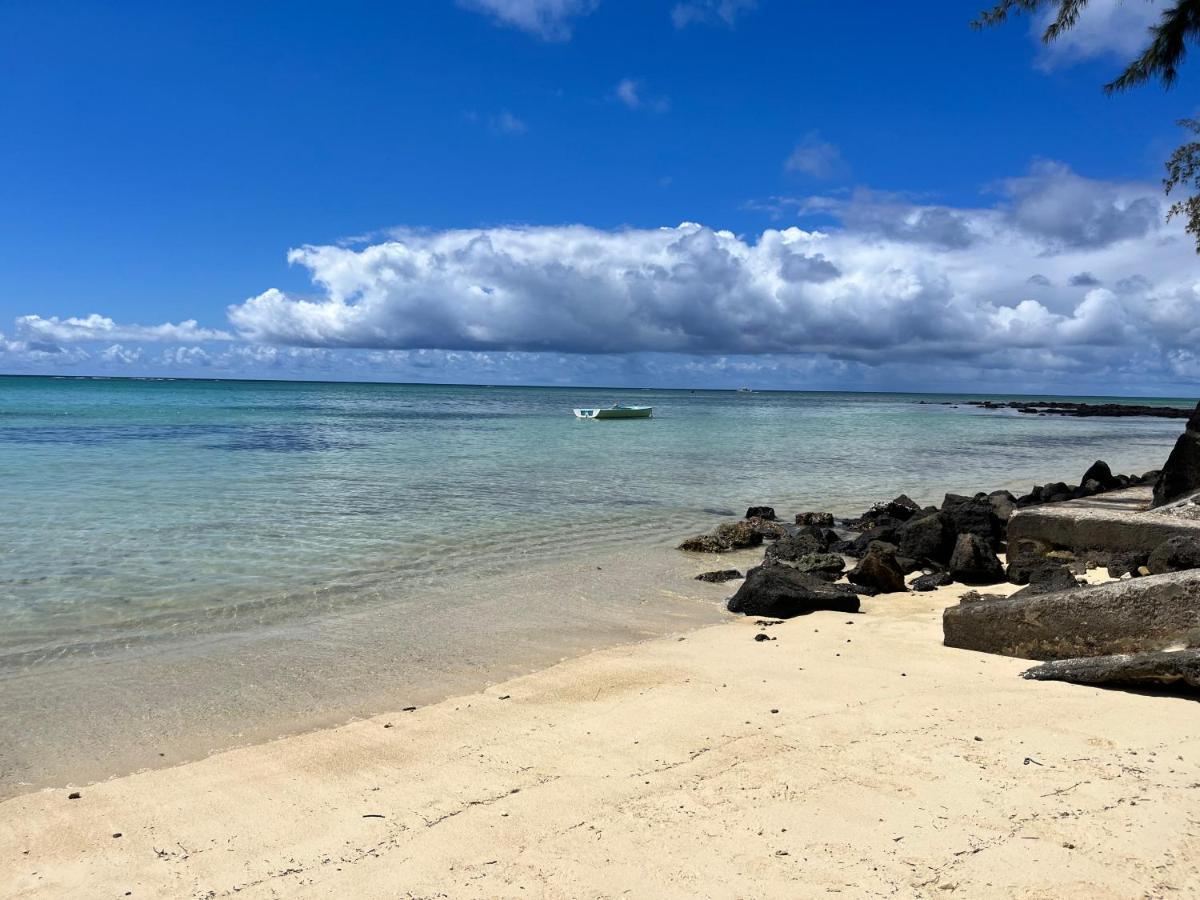 Coastal View Apartments Grand Baie Bagian luar foto