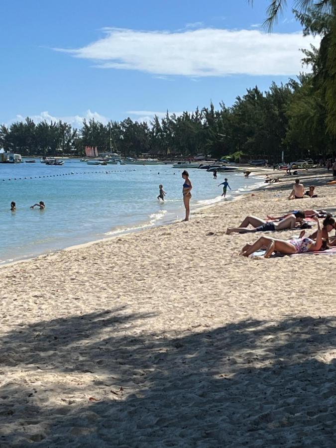 Coastal View Apartments Grand Baie Bagian luar foto
