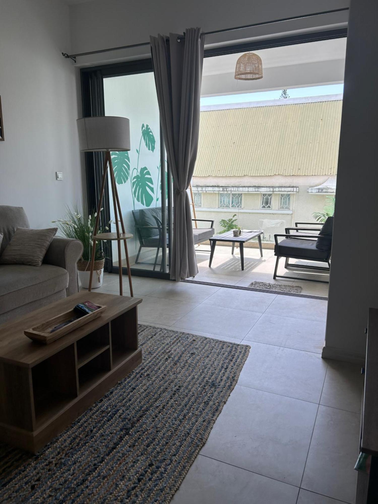Coastal View Apartments Grand Baie Bagian luar foto